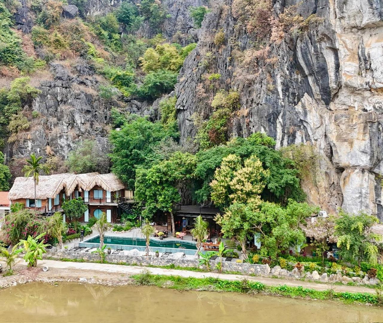 Tam Coc Golden Fields Homestay *