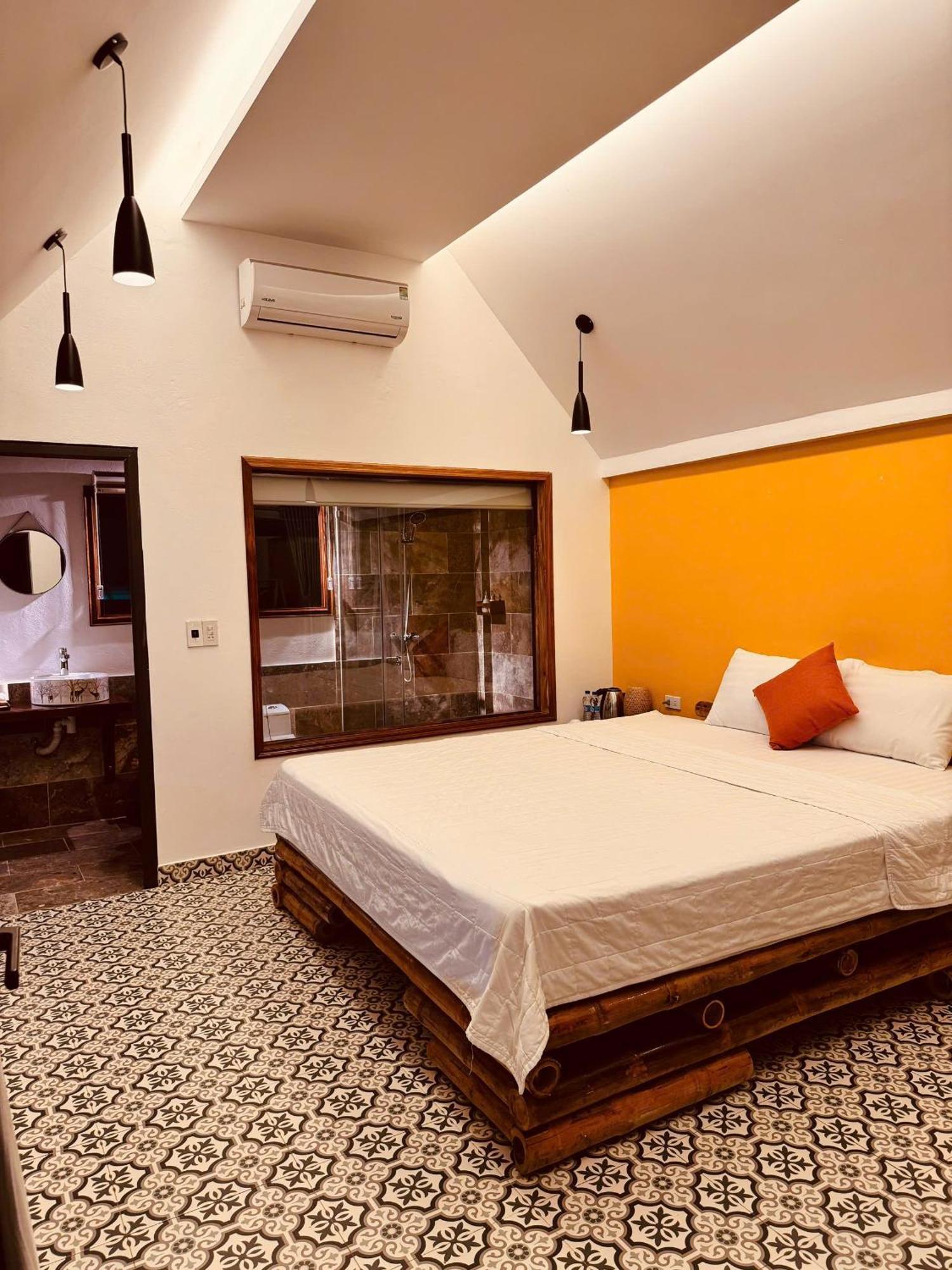 Tam Coc Golden Fields Homestay *